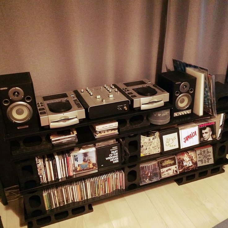 置くだけ マンガ収納できる棚が簡単すぎる - YouTube