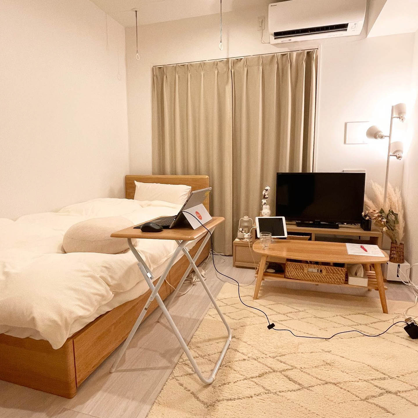 ニトリのアイテムが大活躍！ 1Kに住む一人暮らし女性のリアルなインテリア配置・キッチンを覗き見！＜実例付き＞Oggi.jp