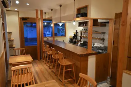 X-Knowledge美しい小さな飲食店の間取り