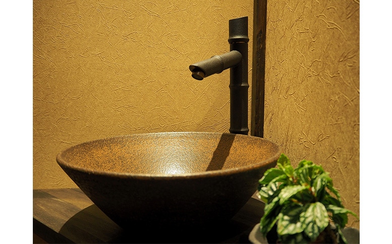 落ち着く「和風」デザイントイレ 所沢市店舗リフォーム- KAWAYA-DESIGN石和設備工業