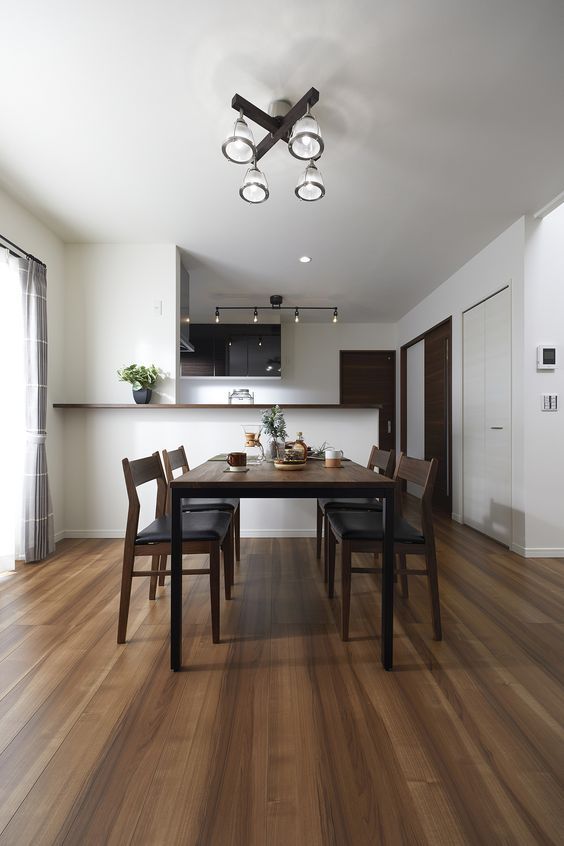 ウォールナットの無垢フローリング材 - オーガニックスタジオ新潟