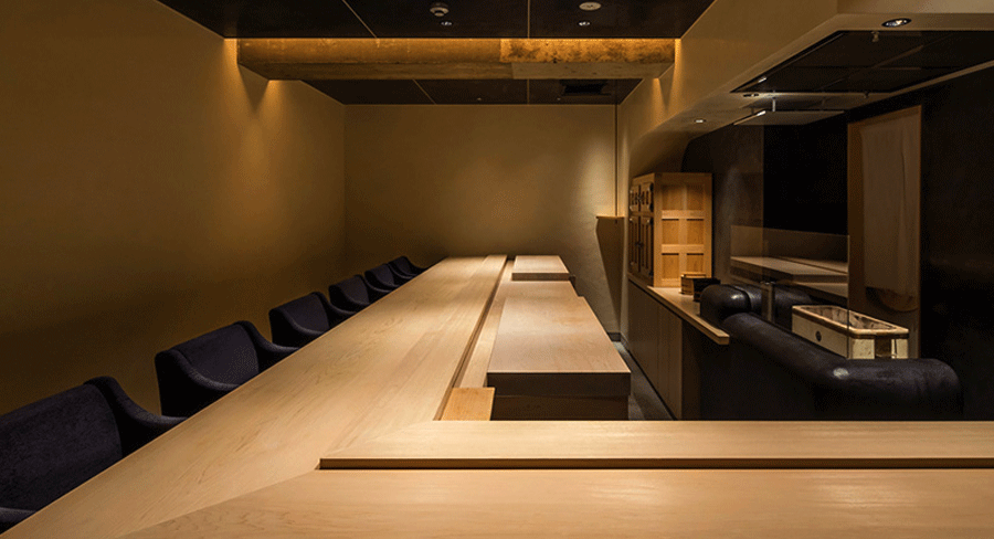 寿司屋 鮨屋 のデザイン・内装・設計事例店舗内装デザイン・空間デザインのクロノバデザイン株式会社