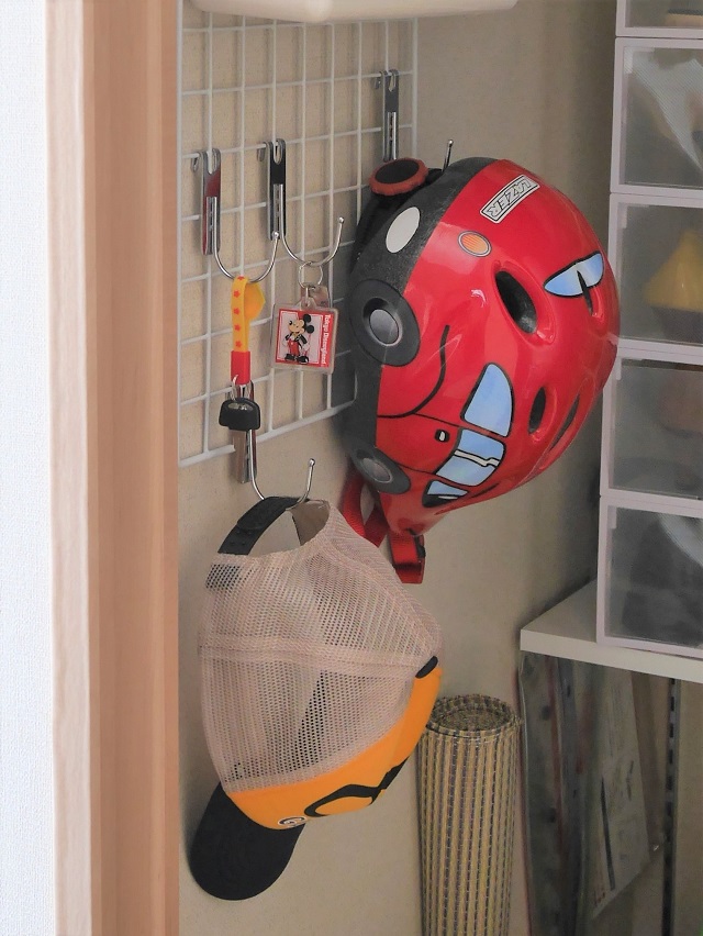 100均DIY １００均リメイクシートで作る壁掛けフックならペンキも工具も不要！簡単！ - スプンク