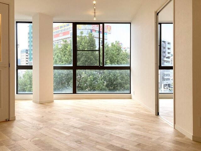 大きな窓が魅力のリゾートスタイル』 リノベーション・スケルトンリフォームの事例 7361- 価格.com