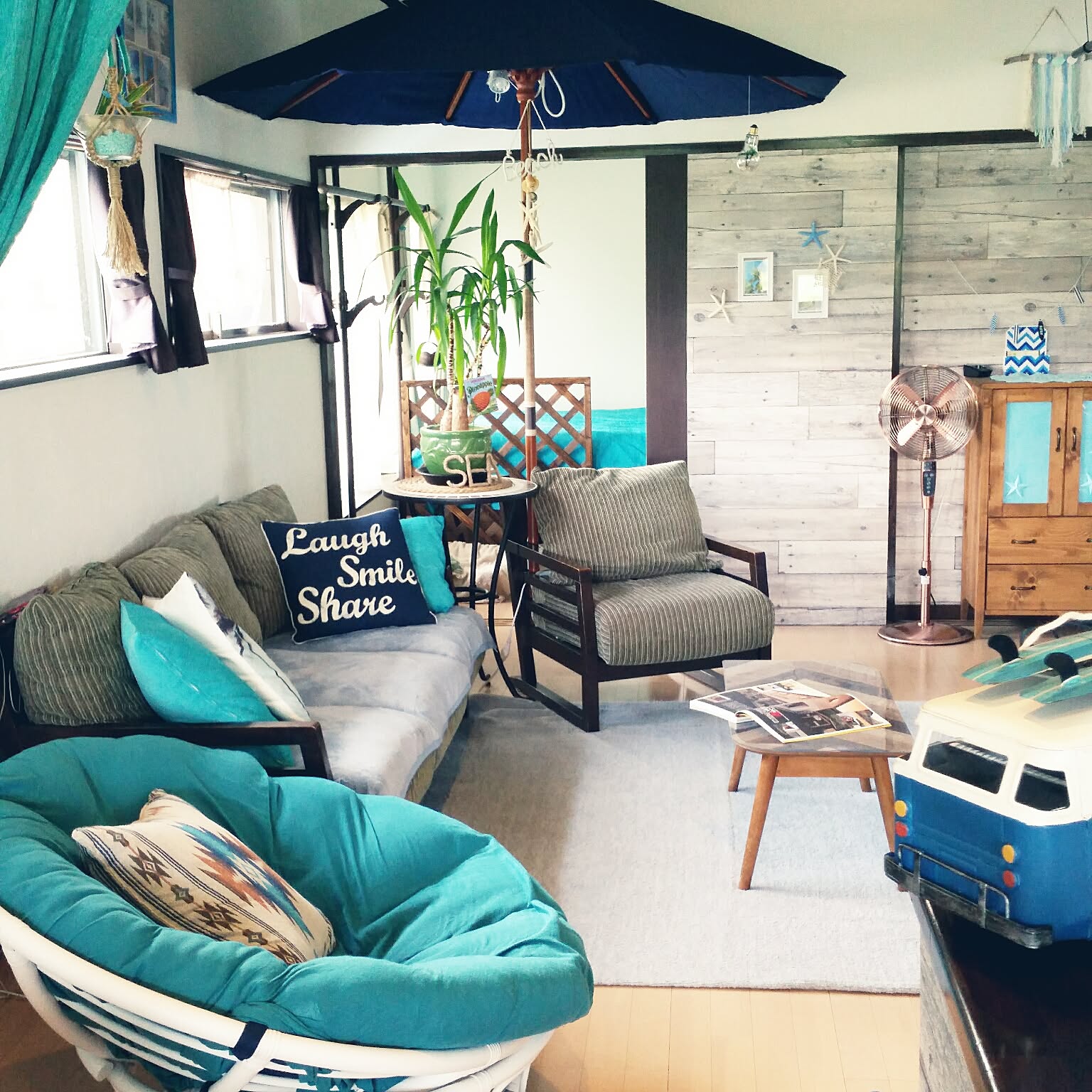 インテリア実例 サンセットレッドで彩る南国リゾート風コーディネートa.flat 風が運ぶ、自然の贈りもの -目黒通り・新宿・大阪梅田 グランフロント北館