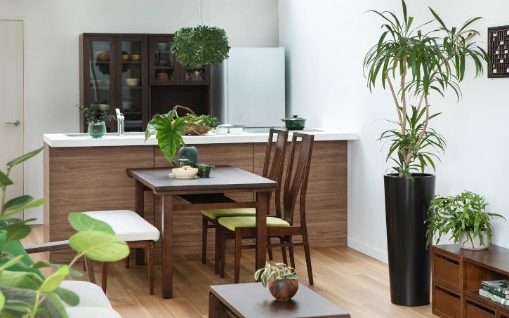 手づくり家具とグリーンで作るボタニカル暮らしこだわり“部屋”FILE