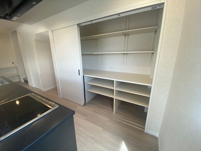 ホワイトキッチンの魅力と収納アイデア紹介