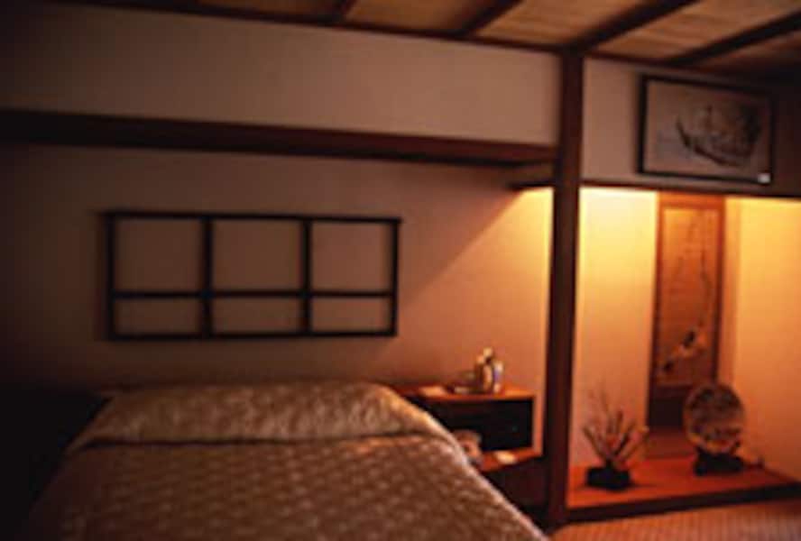 コラム「寝室が癒しの空間になるオーデリック照明」 ～ 照明器具販売 激安のライトアップ