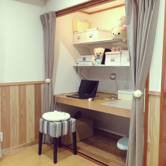 押入れをリモートワークスペースにリフォームリフォームワークス