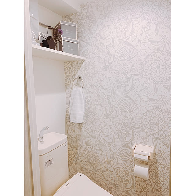 シールタイプ 浴室 壁紙シール トイレ 浴室 部屋 張り替え 幅60cm 防水 リメイク 賃貸OK 壁紙 DIY キッチン シート 浴室リメイクシート はがせる壁紙 ドア リビング 簡単 扉 テーブル シール 洗面所 防汚 水に強い 北欧 おしゃれ 防水の通販はau PAY マーケット