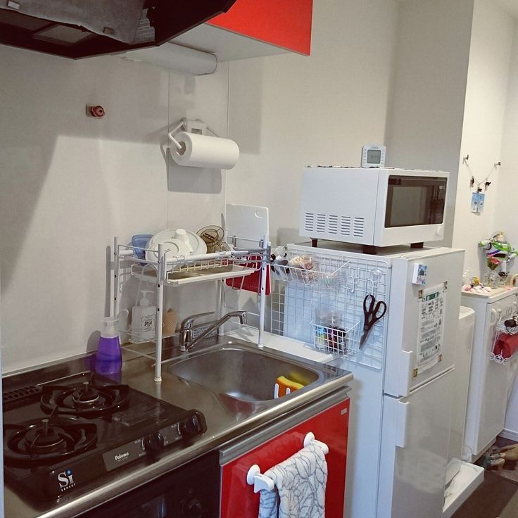 1Kの狭いキッチンの収納術便利グッズやレイアウト実例を公開 一人暮らし