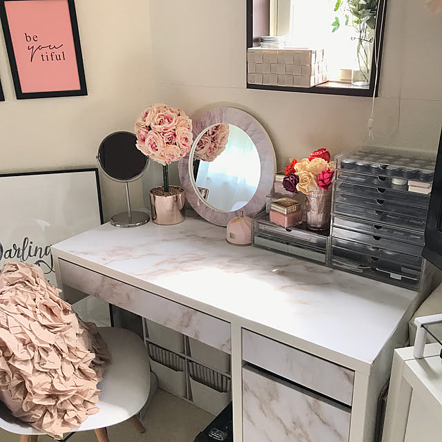 中学生から大人になるまで使えるおしゃれな学習机！学習机・デスクのコイズミファニテック株式会社