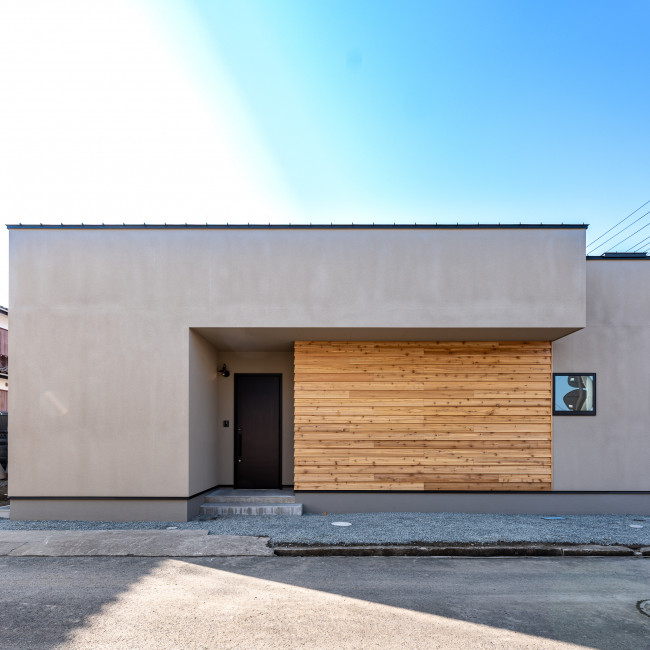 2025年版 外壁塗装で人気のグレージュ！メリット・色選びのポイント外壁塗装・屋根塗装専門店ペイントホームズ