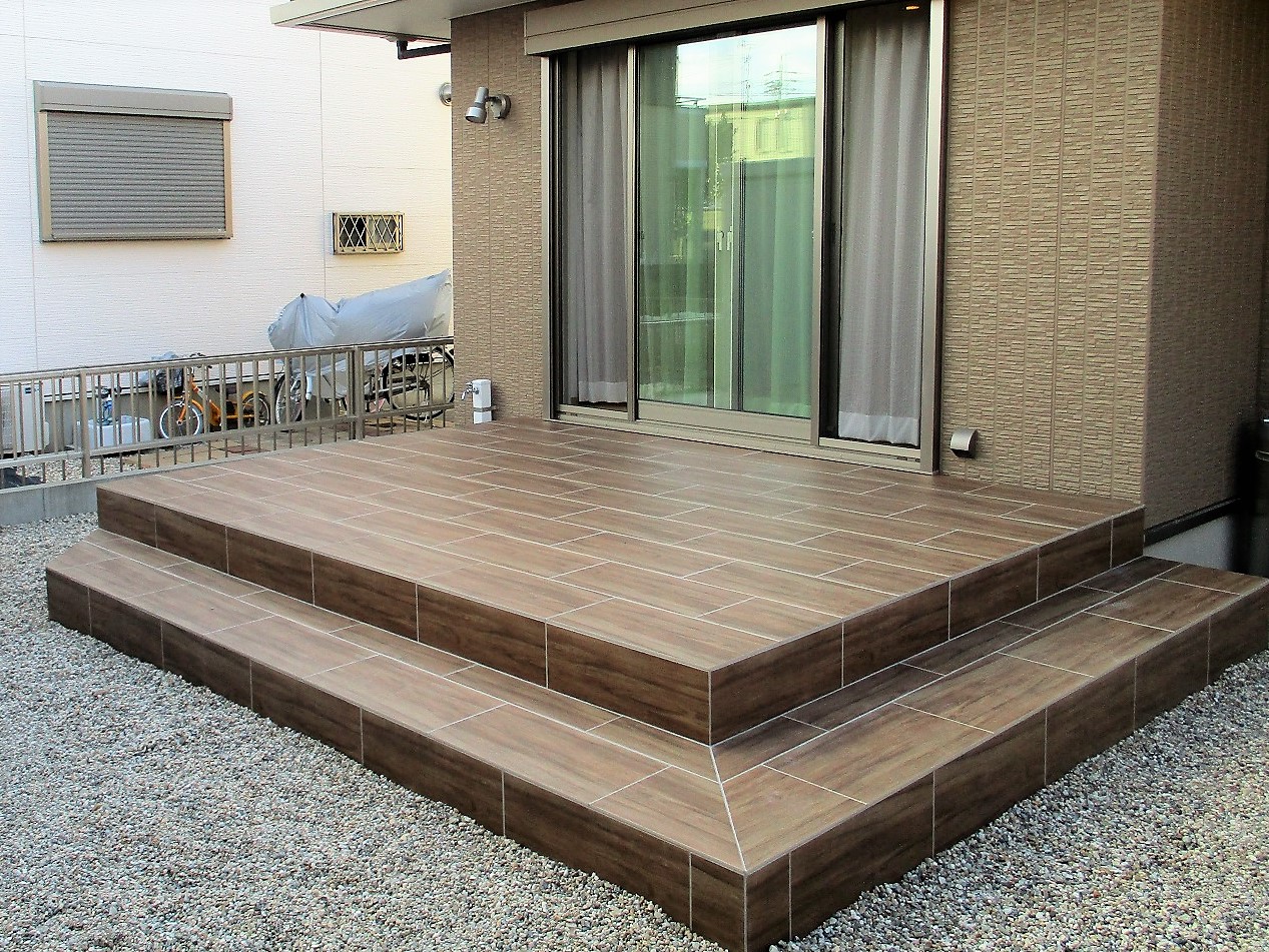 タイルデッキ施工事例 厳選＆おすすめ２４事例 グリーンケアガーデンデザイン＆外構リフォーム専門店