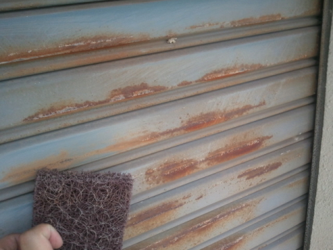 シャッターを塗装するメリットとは？重要性と効果をご紹介します！千葉の外壁塗装・屋根塗装、塗り替えは街の外壁塗装やさん千葉本店へ