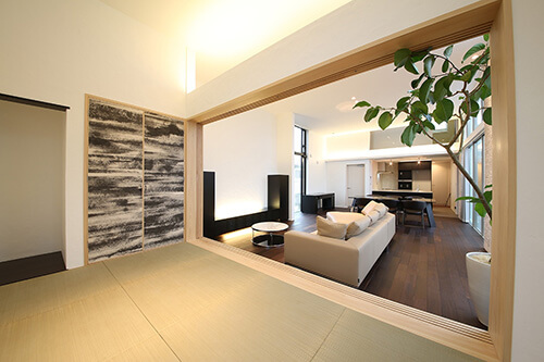 リビングと和室を続き間にするレイアウト│テレビやソファの配置を考える