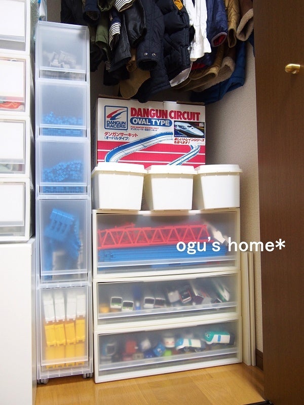 DIYで作る プラレールの車両基地子鉄とそのママ 仮