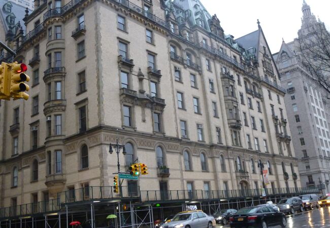 NY アッパーウエスト ダコタハウス01