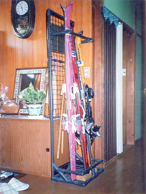 スキー、スノボはこうやって車内に収納してます - スキーしようぜ