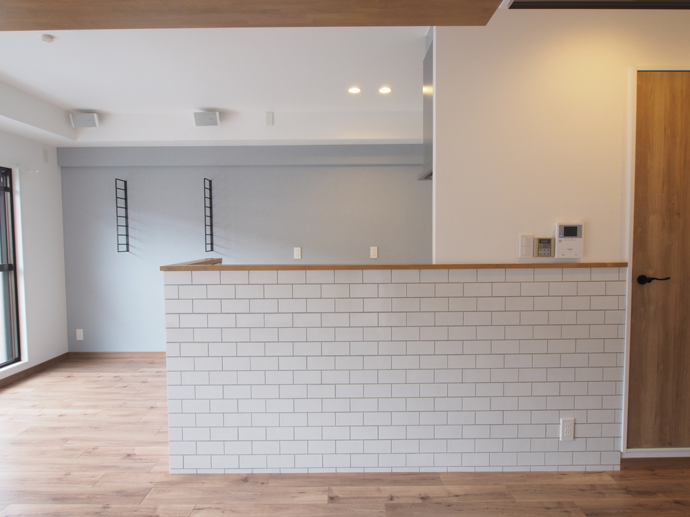 初めてのタイルDIY！キッチンカウンターをモザイクタイルに札幌 着物と風呂敷がある暮らし 和装クリエイター 風呂敷ライフプランナー 小倉マカナ