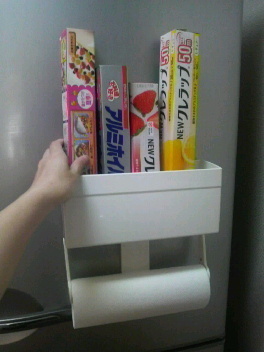 100均DIY ラップ収納を変える。生活感を消すための取り組み