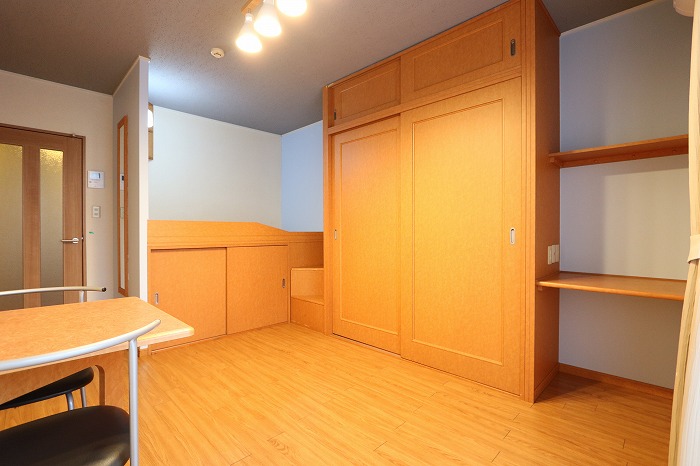 レオパレス大栄 105号室 仲介手数料無料 1K 1階 19.87㎡ -向きエアドア