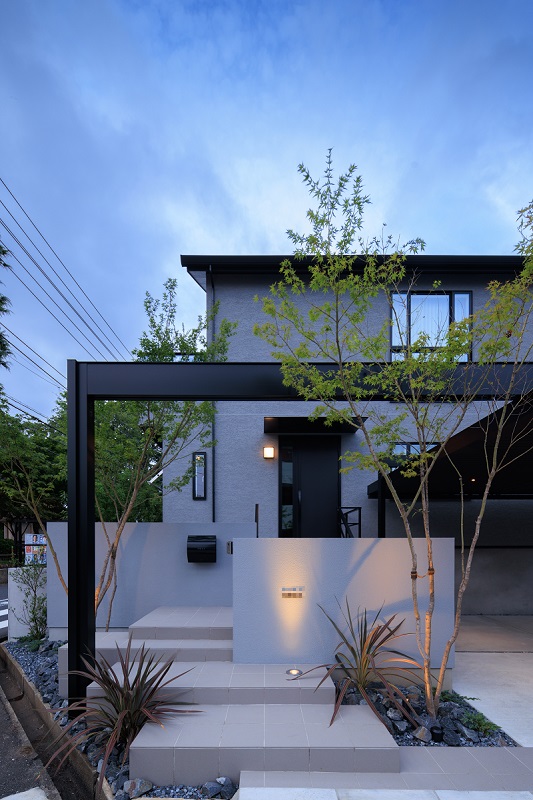 オープン外構とクローズ外構どちらを選ぶ？外構スタイルの選び方