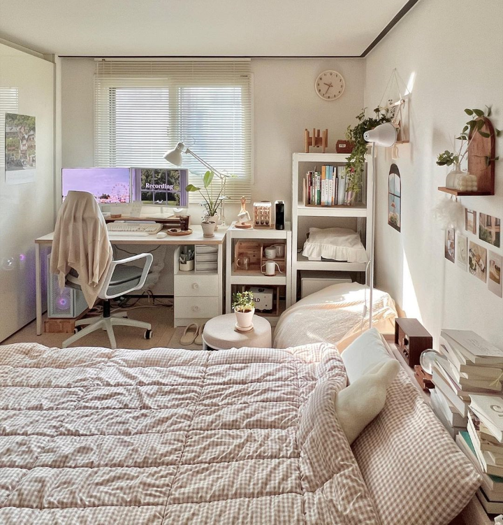 コーデ 木の温もりを感じるナチュラルベッドルームコーディネート