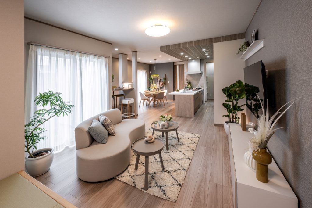 グレージュの家具が人気の理由！その特徴とグレージュインテリアのコツとは？おすすめのTONONの家具もご紹介！TONON made in Italy