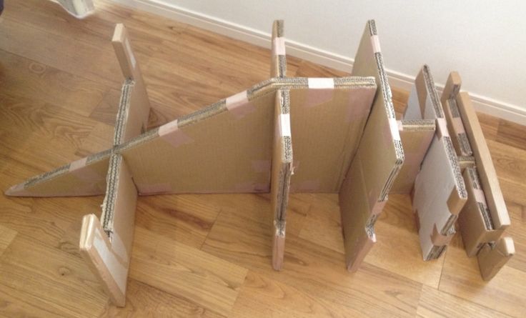 ユニコーン すべりだいSダンボール 遊具 日本製 耐荷重80kg 段ボール ミニサイズ 滑り台 すべり台 誕生日 プレゼント 子 孫 3 45 歳 可愛い おしゃれ ユニコーン コンパクト 室内 運動 おうち時間 自宅 保育 外出自粛 休園 遊び 部屋 小学生 幼稚園 幼児 雨 休み