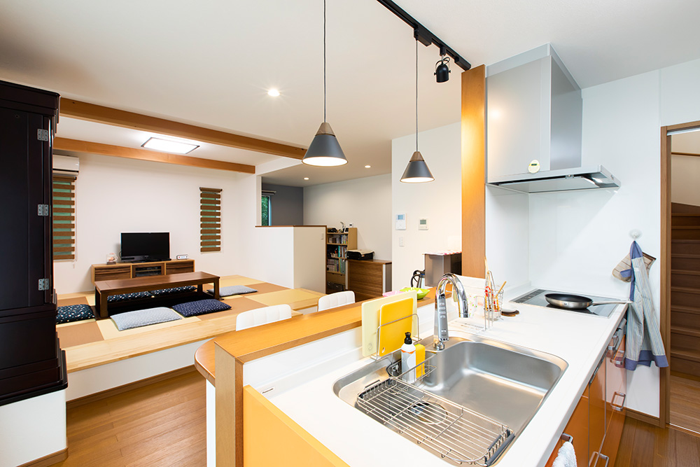 キッチンの照明は4つ押さえて選ぶ。キッチンメーカーが考える照明のポイントとは？いつかキッチンを選ぶ日に。クリナップ