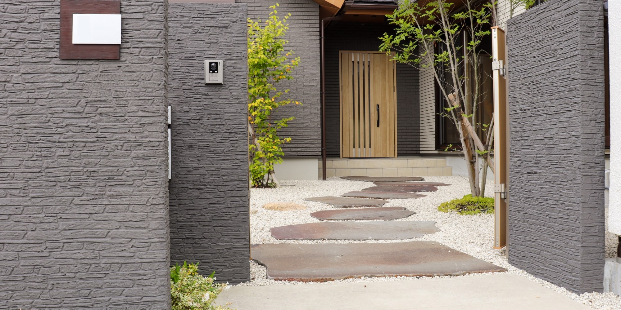 須賀川市：延床面積約40坪で和風モダンデザインのロフト付き2階建て注文住宅本宮市・郡山市・二本松市で自社大工による注文住宅やリフォームなら光建設