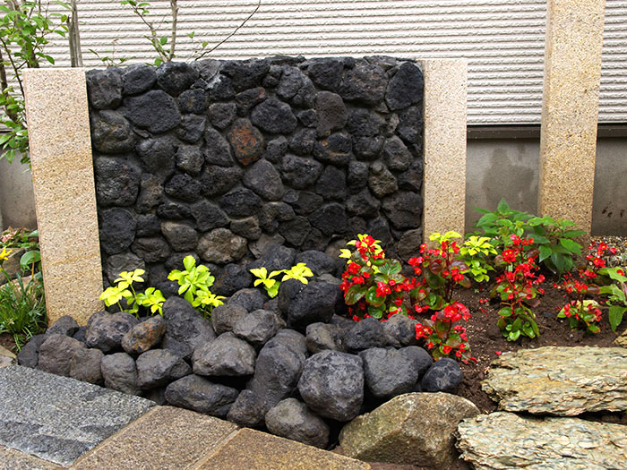 防草シート付きコンクリィ タイル滑り止め おしゃれ 庭 敷石 飛び石 ステップ 置く だけ コンクリート 木目調 ライトウッド 敷石 飛び石 黒ステップストーン 置くだけ 自然石風 アンティコブラック 3個セット コンクリート製 踏み石 飛石 庭 ガーデニング 敷き石