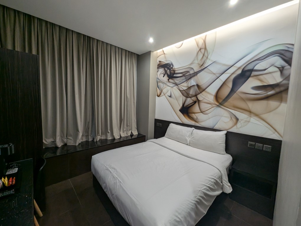 要注意！英語？表現 「ルームチャージ」はうまく伝わらない和製英語？表現オンライン英会話のWeblio英会話コラム 英語での言い方・英語表現