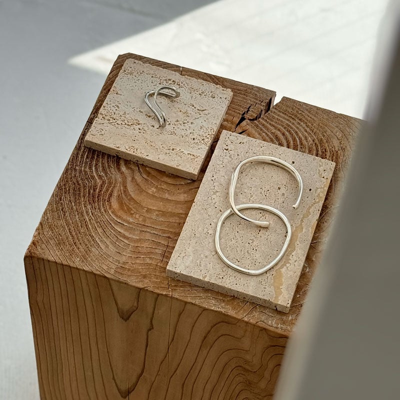 プレート モザイクタイル ガラス タイル Mサイズ 約 W 29 × D 29 × H 7 cm デコレーショントレイ オブジェ トレイ トレー 花フラワー アクセサリートレイ 小物入れ ラウンド 皿 ホワイト 白 ハンドメイド バリ おしゃれ かわいい アジアン雑貨