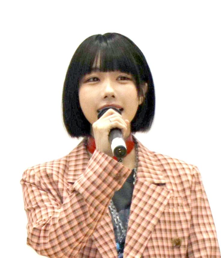 橋本環奈が「ちゃお」でマンガ化、“1000年に1人のアイドル”誕生の物語描く - 音楽ナタリー