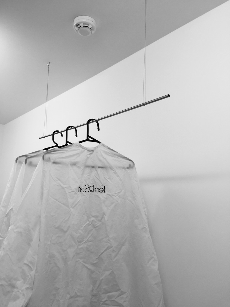 DIYで強風でも安心な洗濯スタンドの作り方！注文住宅の経験談と室内干しの生活 - 20代からの家作り