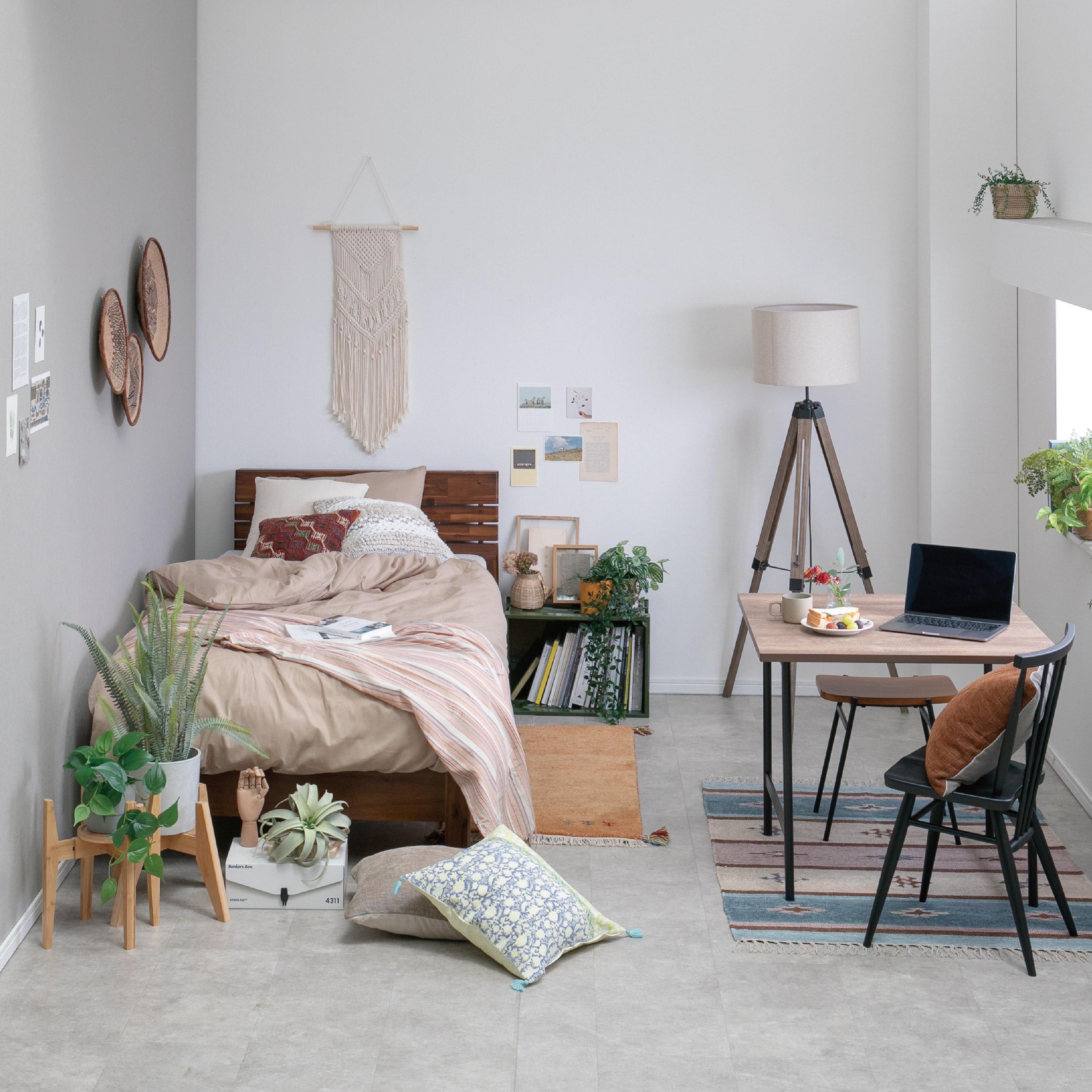 Tea Time in a Pink Room: Room Tour and Decor Ideas