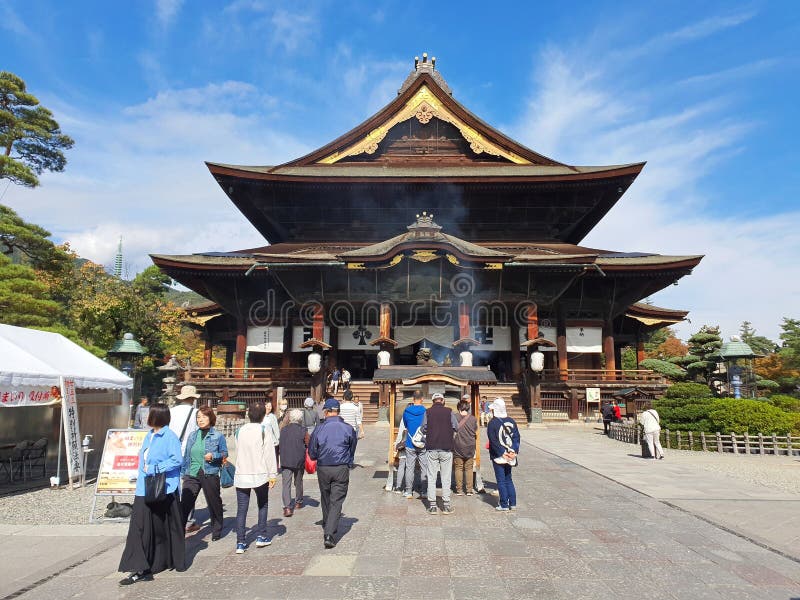 Suwa Taisha Shrine | Nara