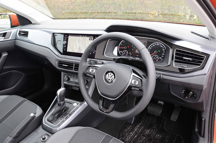 試乗 ボディも室内も拡大の6代目ポロ！ またも走りは洗練自動車情報・ニュース WEB CARTOP