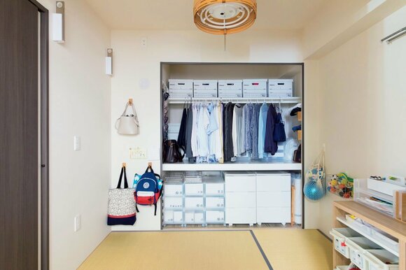 収納ケース 収納ボックス 押し入れ収納 引き出し収納 2段セット アイデア 棚 押入れ BOX 衣類整理 クローゼット 押入れ キッチン 洗面所便利なアイテムを使ってスッキリ！押入れ・クローゼットの収納術RoomClip mag暮らしとインテリアのwebマガジン