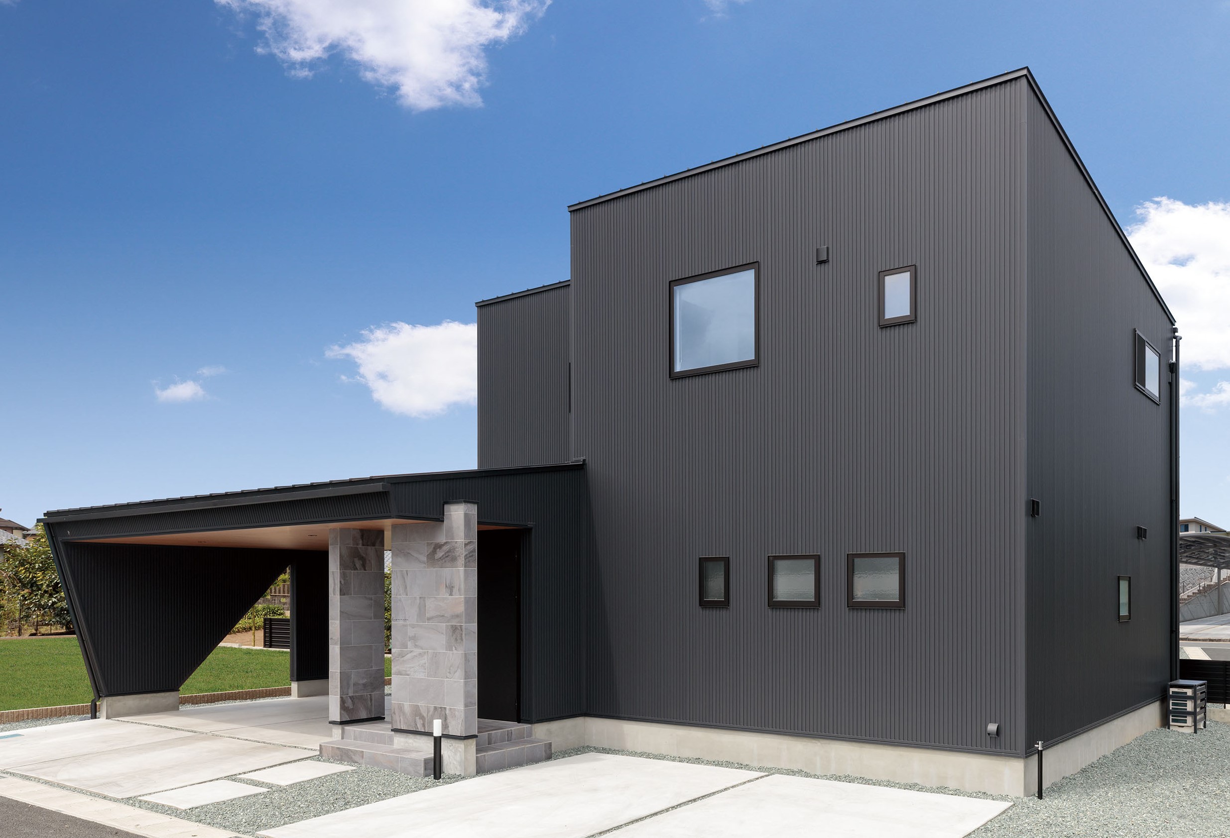 金属サイディングとは？これからの外壁材の主流になる理由屋根修理なら テイガク