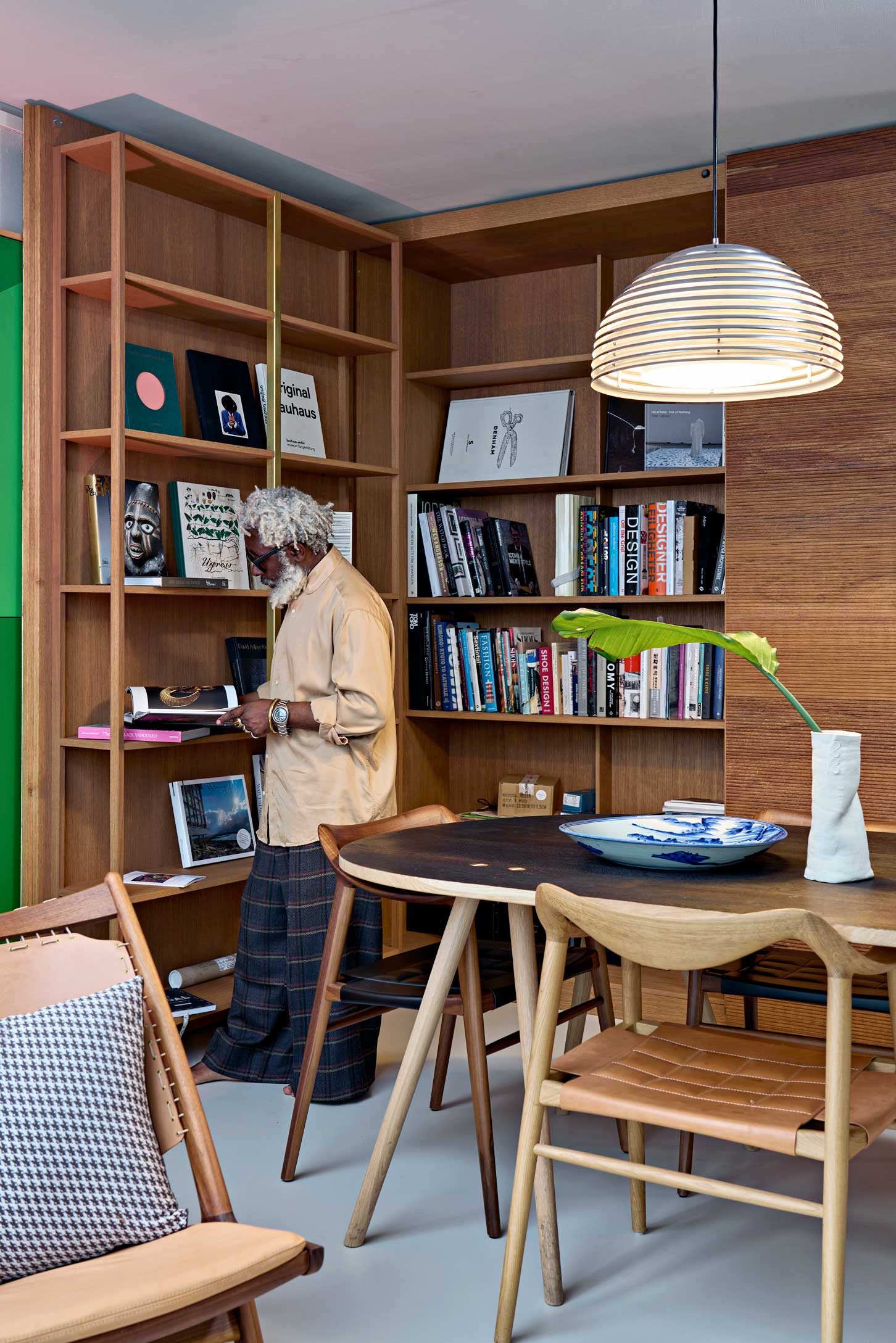 中古ノルウェーのデザイン 美しい風土と優れた家具・インテリア・グラフィックデ 誠文堂新光社 島崎信の通販 by もったいない本舗 ラクマ店ラクマ