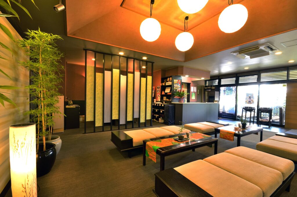 古き良き日本の趣を感じて。新潟のリノベ旅館「ryugon」で体験する雪国の豊かな暮らし旅色プラス