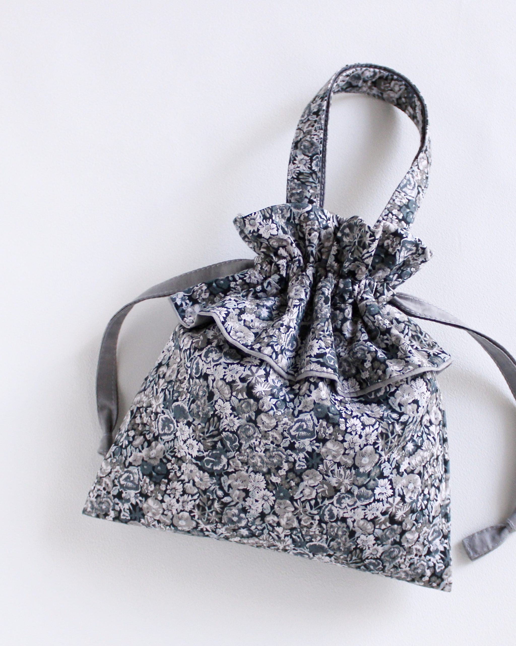 ハンドメイドの基本？初心者さんにも簡単に作れる巾着袋の作り方！裏地付き・フリル口・切り替えの手作り巾着袋DIYSunMoon