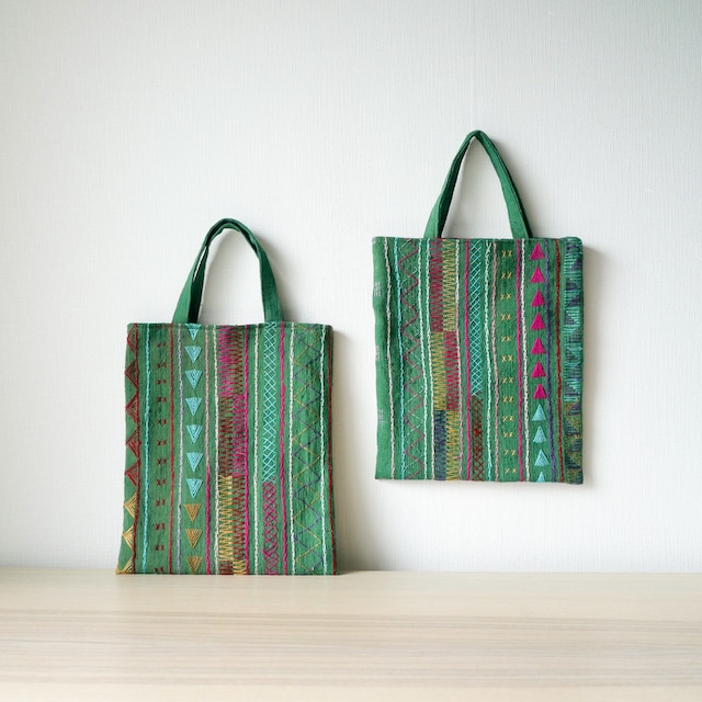 アカ族の贅沢刺繍3wayバッグPay ID