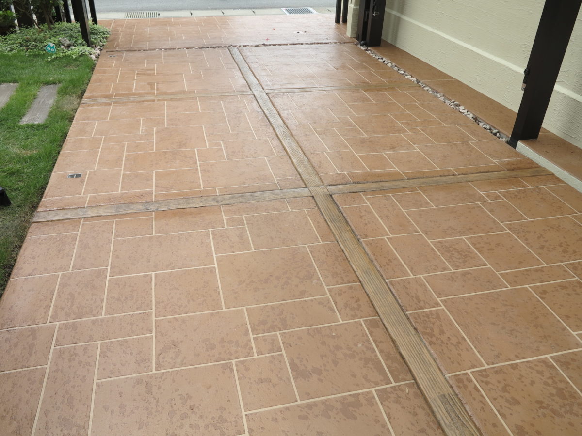 目地ライン 目地を樹脂舗装する。プレミアムガーデンクラブ