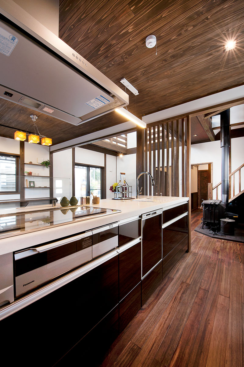 懸造りの古民家 ～ダイニングキッチン編～ - いもと建築ブログ