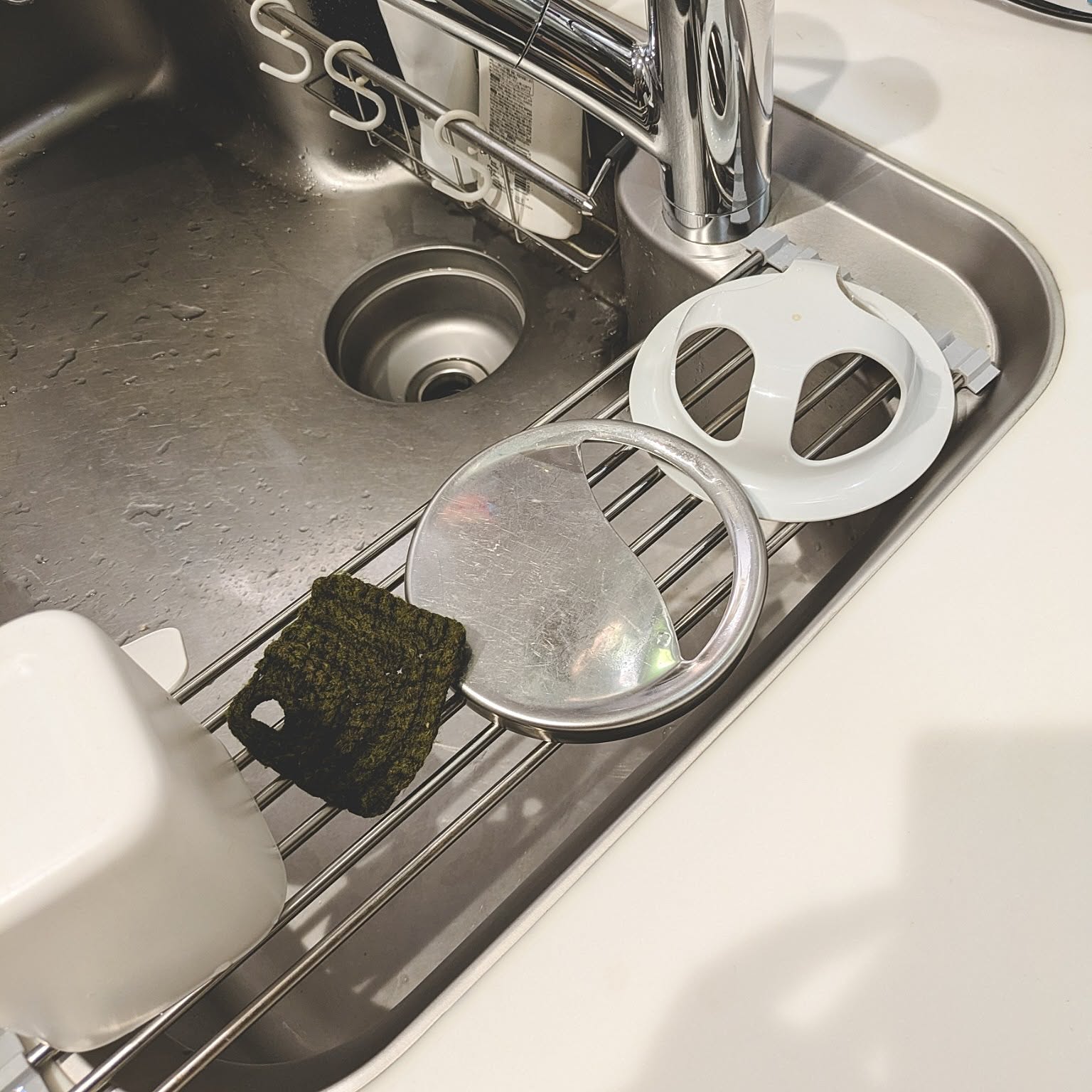 セリア 水切りラック用マルチトレイrisa.home_homeが投稿したフォトブックLemon8