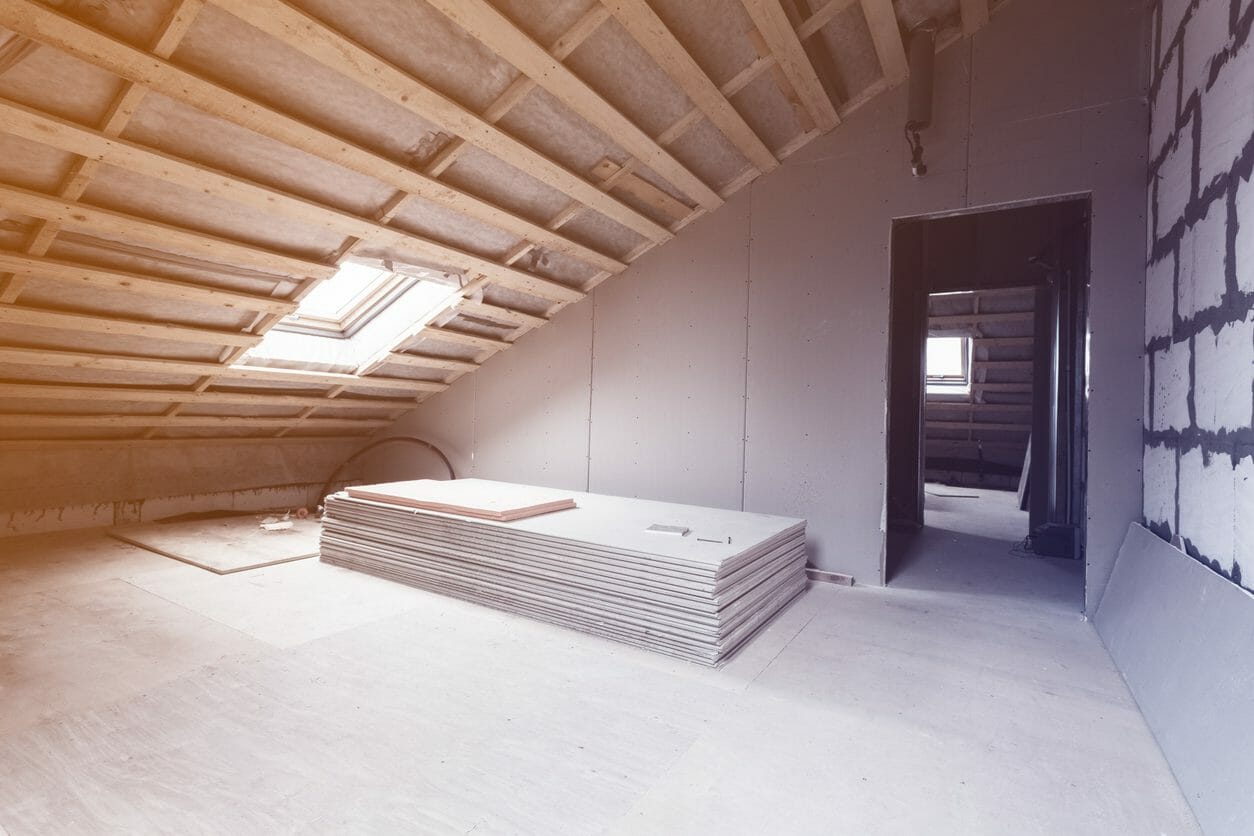 屋根裏部屋リフォームの価格相場と注意点